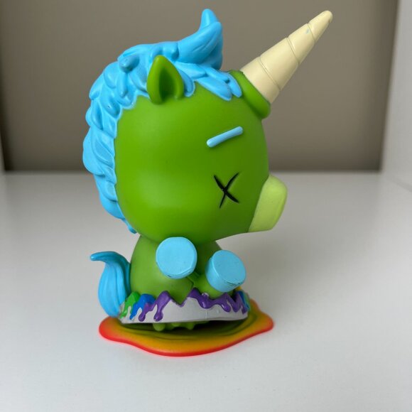 R.I.P. Rainbows in Pieces - Unicorn Character Happy Trappy - Picture 4 of 6